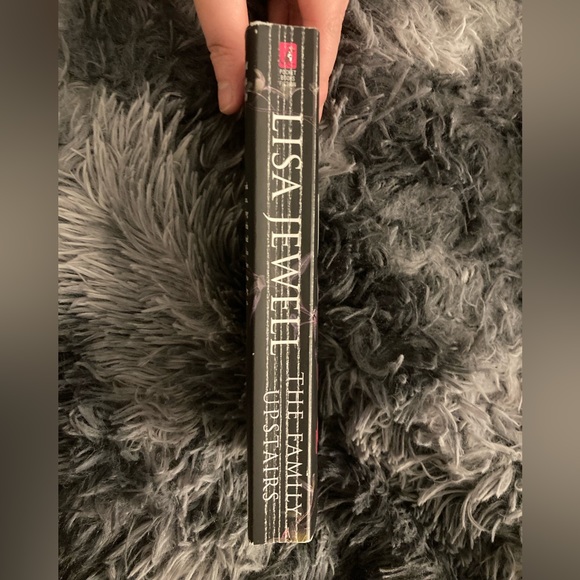 The Family Upstairs by Lisa Jewell - Picture 3 of 3